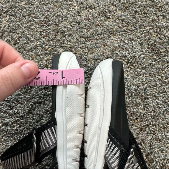 Ryka Women's Stella Toe Loop Sandal Size 11 WIDE Black Adjustable Strap - Picture 6 of 10